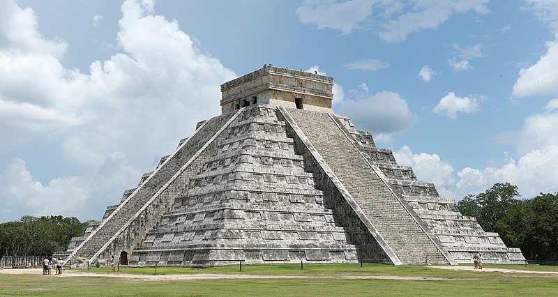 Büyük Piramit (Chichen Itza, Meksika)