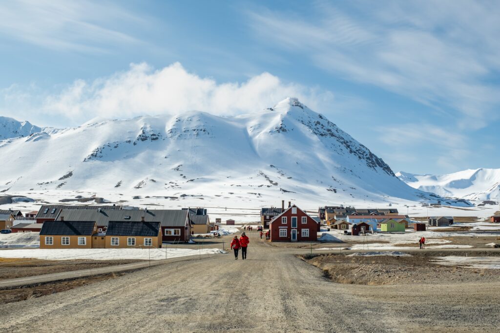 Güneşin Batmadığı Tek Ülke Svalbard